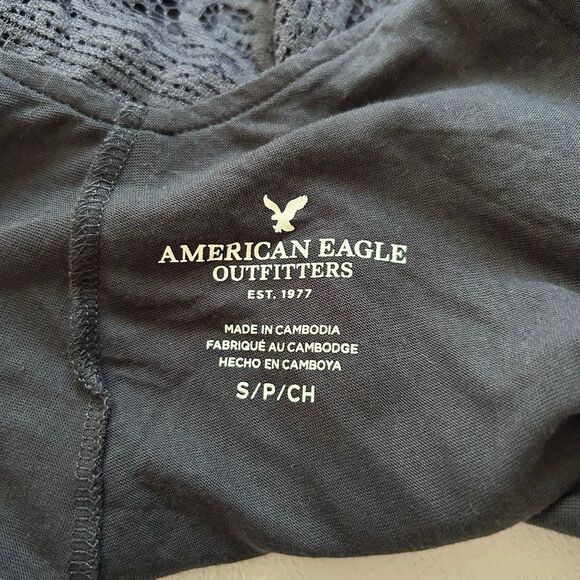 American Eagle Black Lace Handkerchief Cami Top Size S Boho - Picture 3 of 5